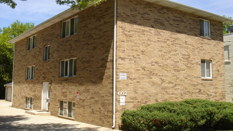 Apartments for Rent, 602 East State Street, Mason City, Iowa